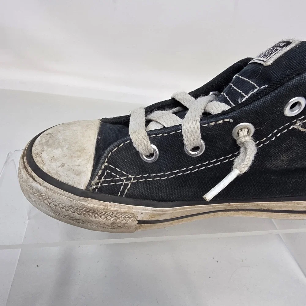 Converse ships from